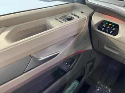VW T7 Style (2026) - Photo 9