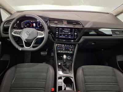 VW Touran Highline R-Line 1.5 TSI 7-Gang-DSG (2026) - Photo 11