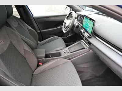 VW T-Roc 1.5 eTSI DSG (2026) - Photo 6