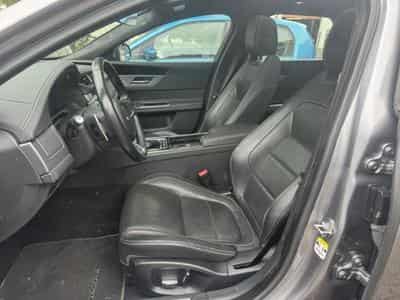 Jaguar XF JAGUAR XF 2.0 D R-SPORT PANORAMA LEDER NAVI KAMERA KEYLESS (2020) - Photo 14