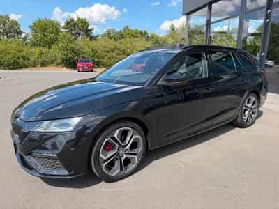Skoda Octavia Octavia 2,0TDi Combi RS Pano 19" Alcan. Massage (2023) - Photo 1