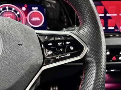 VW Golf GTI Clubsport 2.0 TSI 300 CV DSG7 *BLACK PACK*ACC* *CAM* (2024) - Photo 11