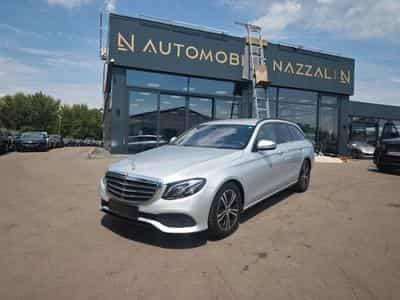 Mercedes E 220 E 220 E*AVANTGARDE*NAVI*VOLL LED*KAMERA*AHK* (2019) - Photo 1