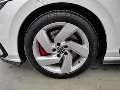 VW Golf 2.0 TSI 245cv GTI NAVI / FULL LED / CAMERA / JA 17" (2024) - Photo 6