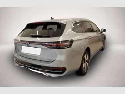 VW Passat (2025) - Photo 2