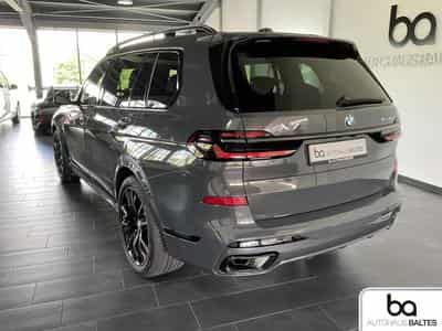 BMW X7 (2025) - Photo 4