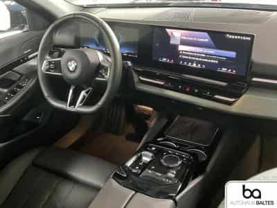 BMW 540 (2024) - Photo 9