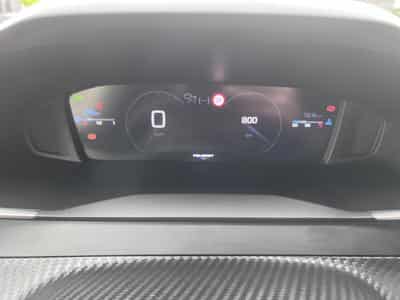 Peugeot 2008 1.2 100 Pure Tech Allure Camera 360 Keyless i-Cockpit (2025) - Photo 13
