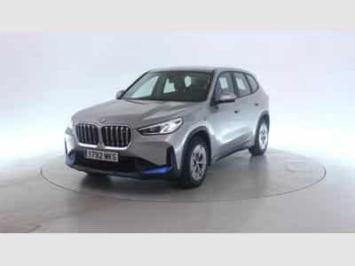 Bmw iX1 xDrive30 (2023) - Photo 1