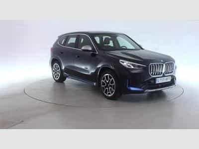 Bmw iX1 xDrive30 (2023) - Photo 2