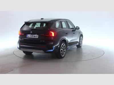 Bmw iX1 xDrive30 (2023) - Photo 3