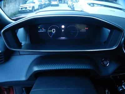 Peugeot E-2008 GT (2025) - Photo 7