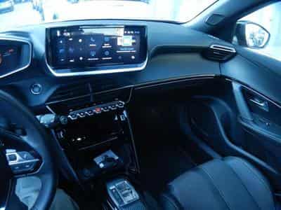 Peugeot E-2008 GT (2025) - Photo 9