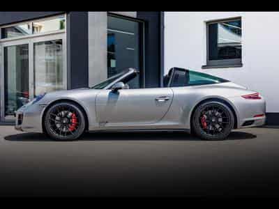 Porsche 911 .2 911 TARGA 4 3.0 GTS PDK – GT-SILVER (2018) - Photo 2