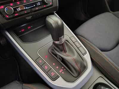 Seat Arona 1.0 TSI FR DSG  NAVI / CARPLAY / FULL LED (2024) - Photo 12
