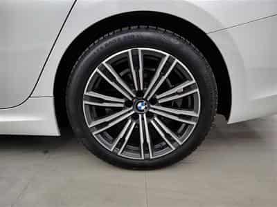 BMW 318 Touring 318 dA Pack M S-CUIR / NAVI / CARPLAY / CAMERA (2021) - Photo 6