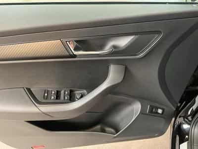 Skoda Karoq Sportline+DSG+4x4+Pano+AHK+Stand-H.+P.Travel-Ass. (2025) - Photo 14
