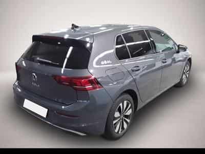 VW Golf (2025) - Photo 2