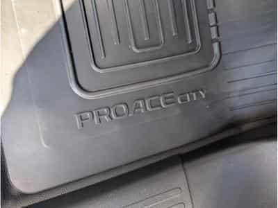 Toyota Proace CITY LWB 1.5L 100HP ACTIVE * GARANTIE CONSTRUCTEUR 9 ANS* (2025) - Photo 11