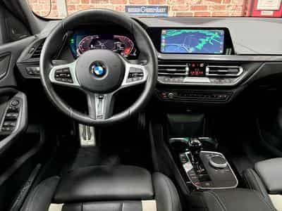 BMW 120 120dA 2.0 190cv Auto M-EDITION (2024) - Photo 4