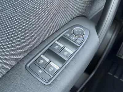 Renault Captur 1.8 E-TECH FULL HYBRID 160 TECHNO (2026) - Photo 11