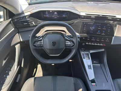 Peugeot 408 HYBRID 145 ALLURE E-DCS6 (2025) - Photo 11