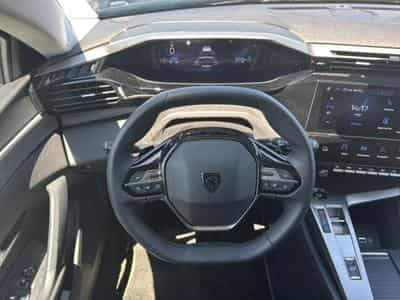 Peugeot 408 HYBRID 145 ALLURE E-DCS6 (2025) - Photo 12