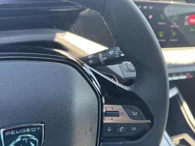 Peugeot 408 HYBRID 145 ALLURE E-DCS6 (2025) - Photo 15