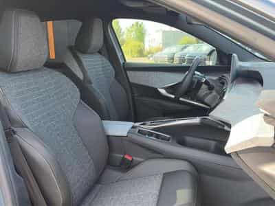 Peugeot 3008 1.2 HYBRID 145 ALLURE E-DCS6 (2025) - Photo 14