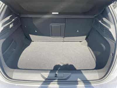 Peugeot 308 1.2 HYBRID 145 GT E-DCS6 (2025) - Photo 15