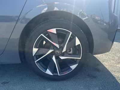 Peugeot 308 1.5 BLUEHDI 130 ALLURE EAT8 (2025) - Photo 9
