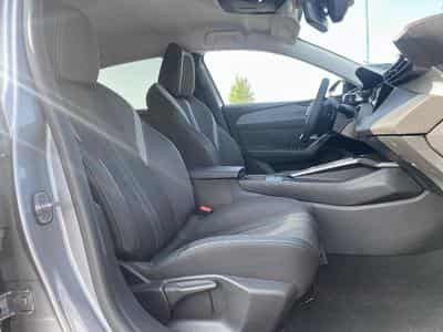 Peugeot 308 1.5 BLUEHDI 130 ALLURE EAT8 (2025) - Photo 11