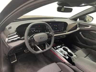 Audi A6 Avant S-Line 2.0 (2025) - Photo 13