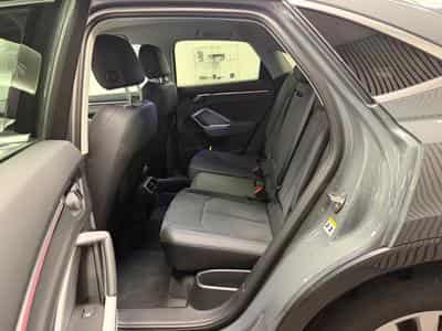 Audi Q3 Sportback 35 TDI 150ch / 110kW S tronic (2025) - Photo 6