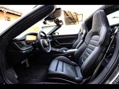 Porsche 911 .2 911 TARGA 4 GTS PDK - GT-SILVER (2025) - Photo 12