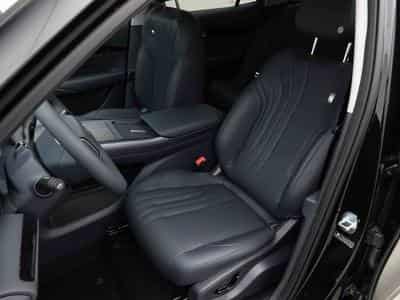 Geely EX5 PRO +  60 kWH´h (2026) - Photo 8