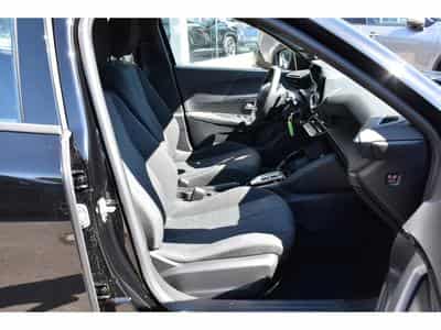 Peugeot 2008 1.2 Hybrid 145 e-DCS6 Style REGUL LANE PDC 1° MAIN (2025) - Photo 7