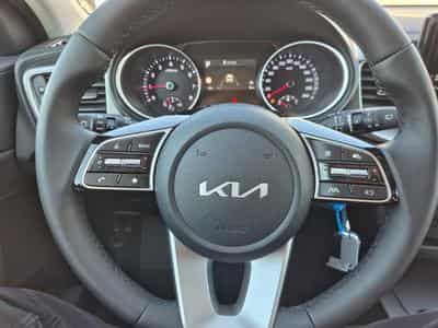 Kia Xceed Standard (2026) - Photo 15