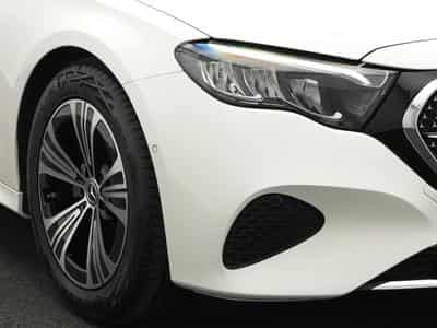 Mercedes E 200 Avantgarde LED+Kamera+Totw+MBUX (2025) - Photo 7