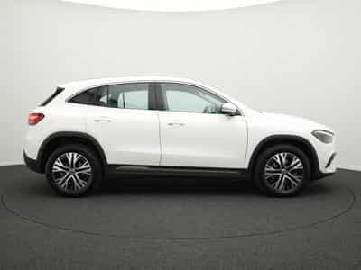 Mercedes GLA 180 Progressive LED+Kamera+Easypack (2025) - Photo 5