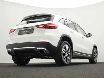 Mercedes GLA 180 Progressive LED+Kamera+Easypack (2025) - Photo 9