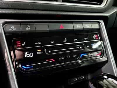 VW T-Roc Style 2.0 TDI 150CV DSG 7 * Sièges Chauffants * Caméra * (2024) - Photo 14