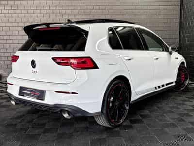 VW Golf GTI Clubsport 2.0 TSI 300 CV DSG7 *PACK PERF* AKRA* MATRIX * (2024) - Photo 6