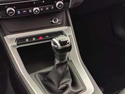 Audi Q3 35 TFSI Attraction NAVI/LED/JA17/PDC AV AR (2022) - Photo 12