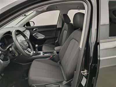 Audi Q3 35 TFSI Attraction NAVI/LED/JA17/PDC AV AR (2022) - Photo 7