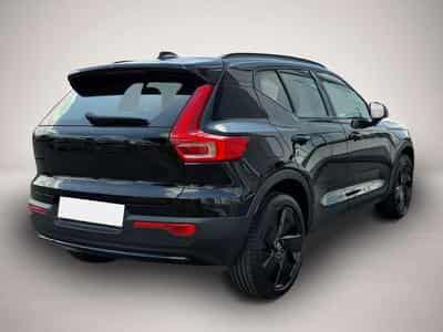 Volvo XC40 (2025) - Photo 2