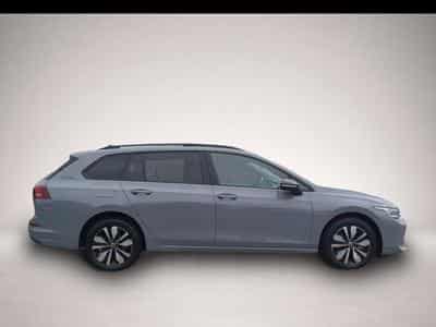 VW Golf (2025) - Photo 2