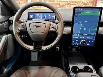Ford Mustang Mach-E (2024) - Photo 4
