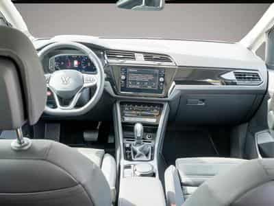 VW Touran (2024) - Photo 5