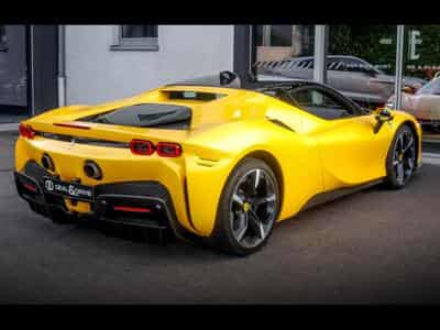 Ferrari SF90 STRADALE GIALLO 3 STRATO CARBON BLEU (2022) - Photo 7
